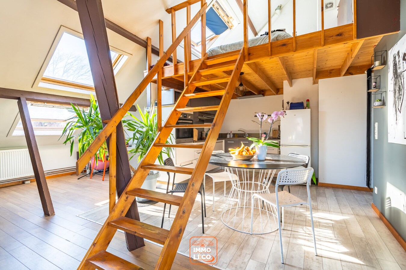 Immeuble de rapport avec 3 logements, TOP secteur ! Idéal investisseurs ! 