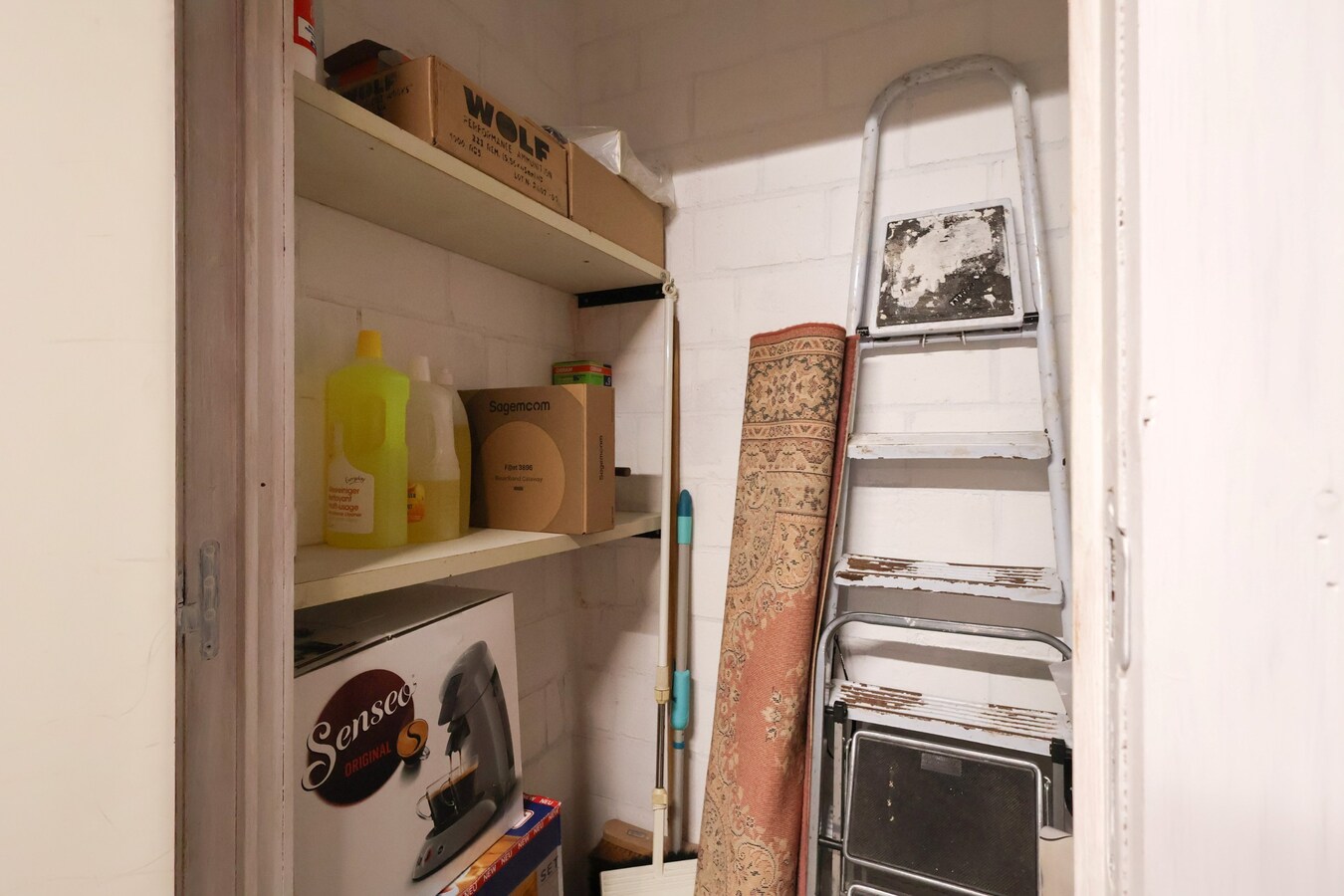 Studio met eigen terras, kelder en parkeerplaats 