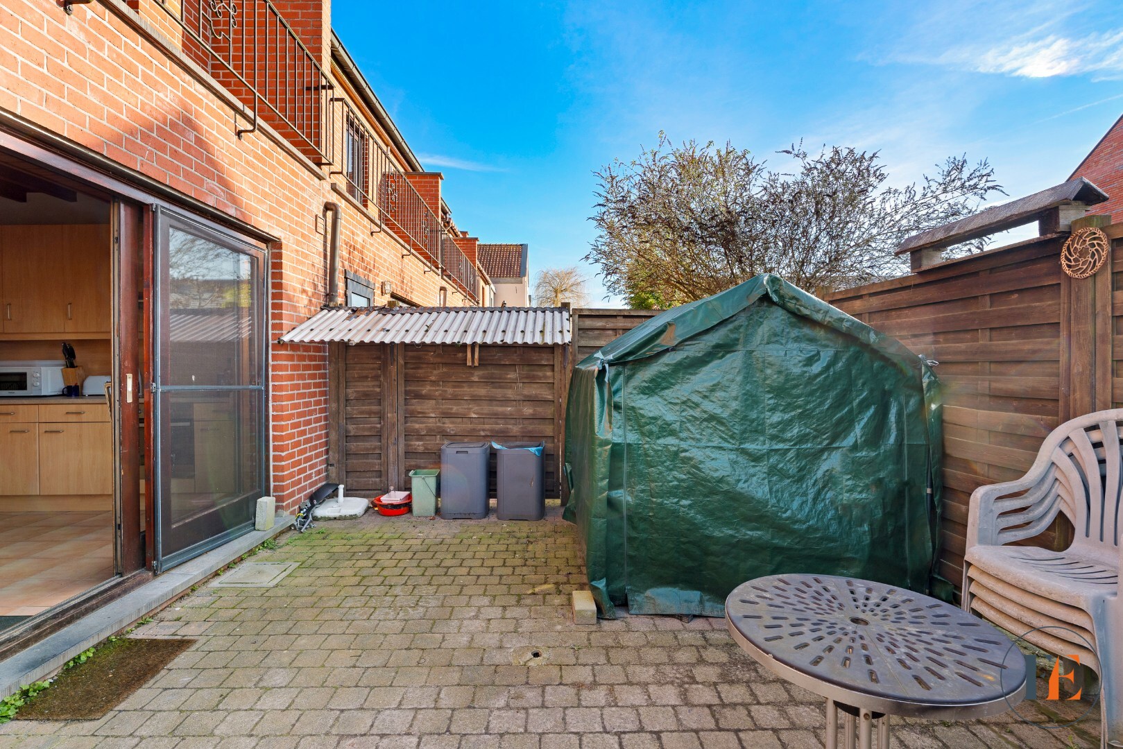 Knusse starterswoning met zicht op het water 