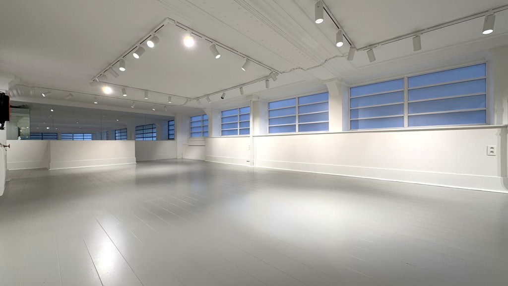 Prachtig kantoor/showroom te huur in hartje Antwerpen