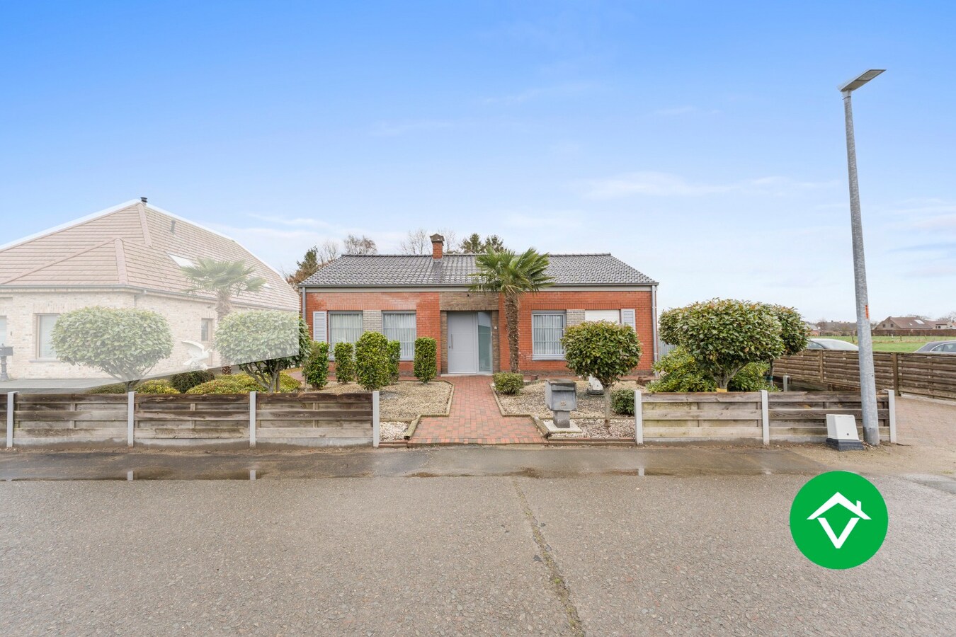 Alleenstaande woning met garage te Koekelare 