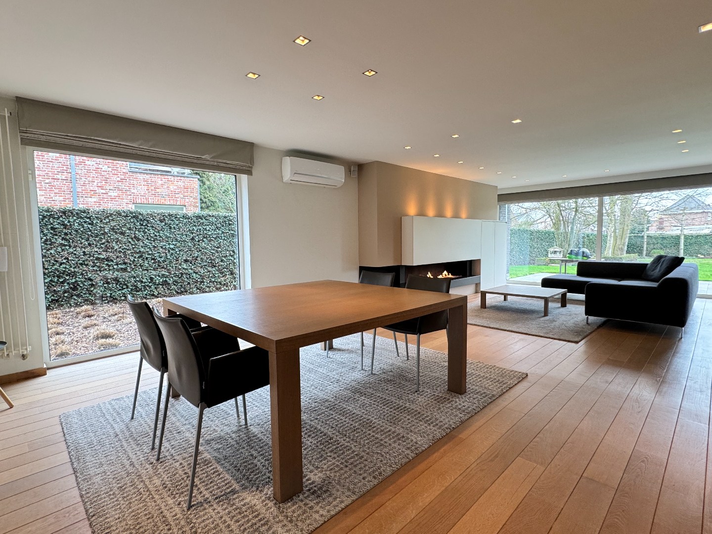 Stijlvolle villa op 909 m² met garage en afgesloten tuin 