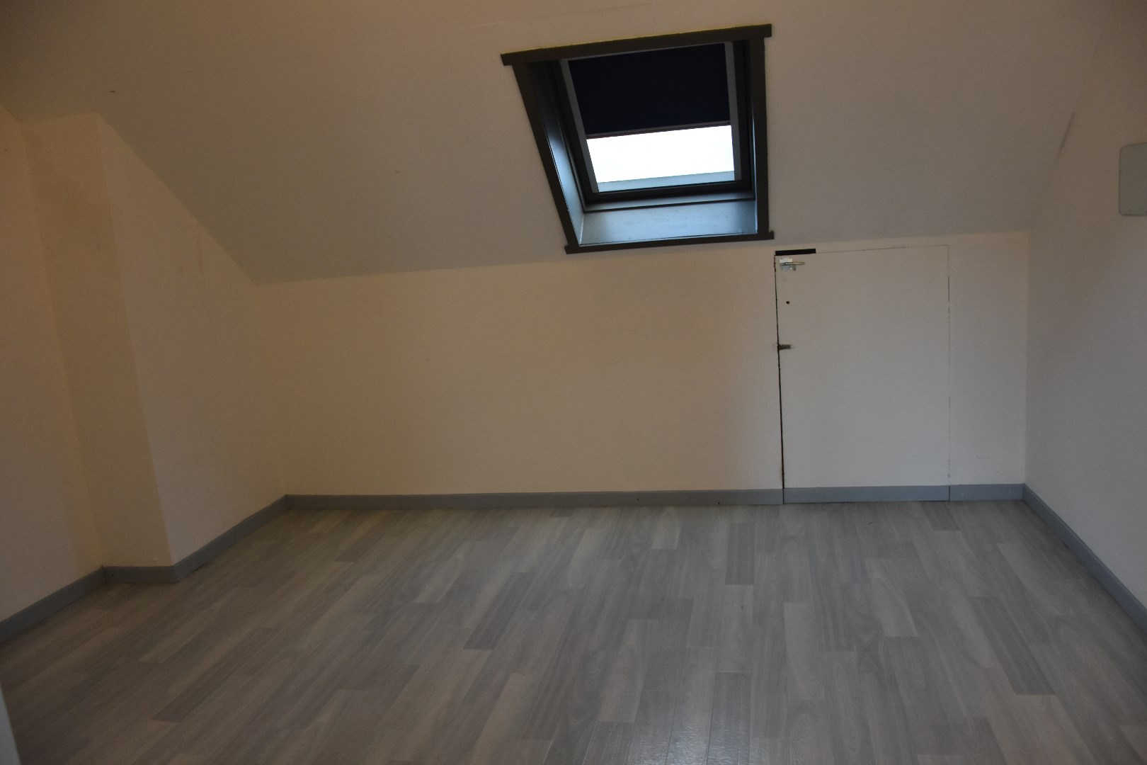 Opgefriste rijwoning met stadskoertje 