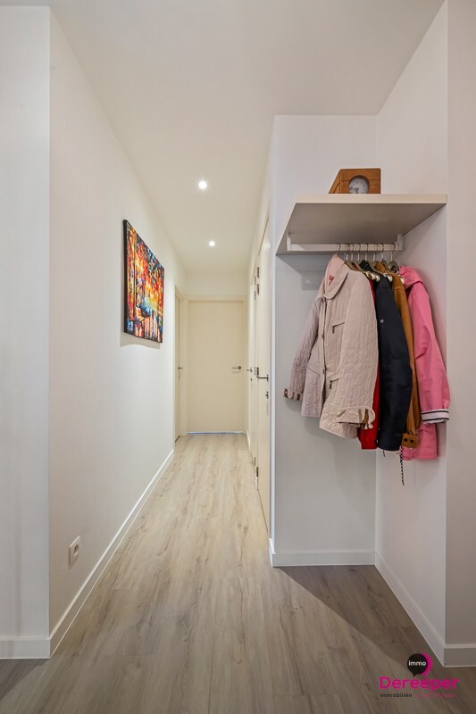 Prachtig instapklaar energiezuinig gelijkvloers appartement (2023) met tuin en 3 slaapkamers 