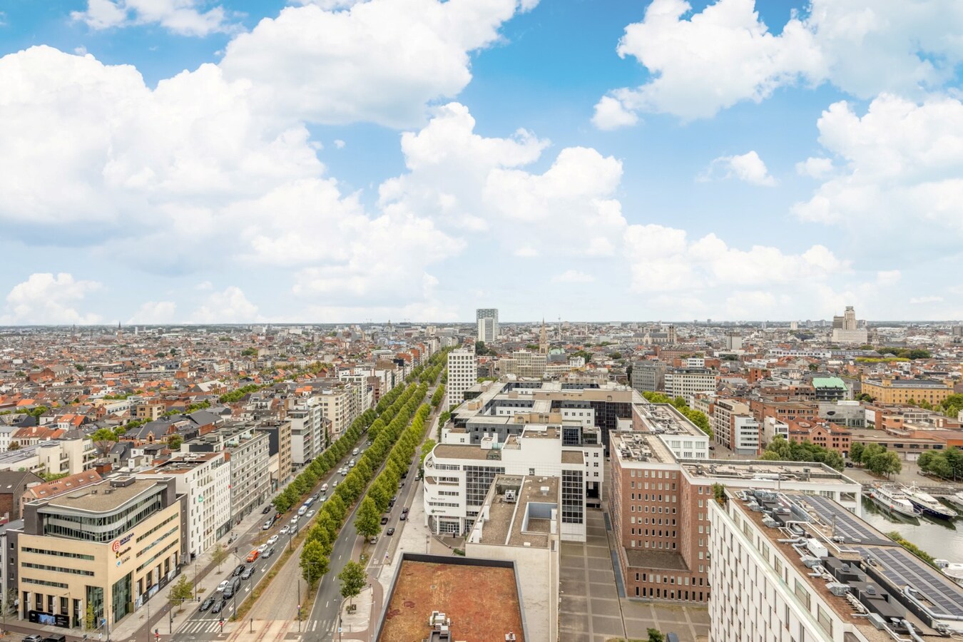 Stijlvol appt. met terras in de 'London Tower' op 't Eilandje! 
