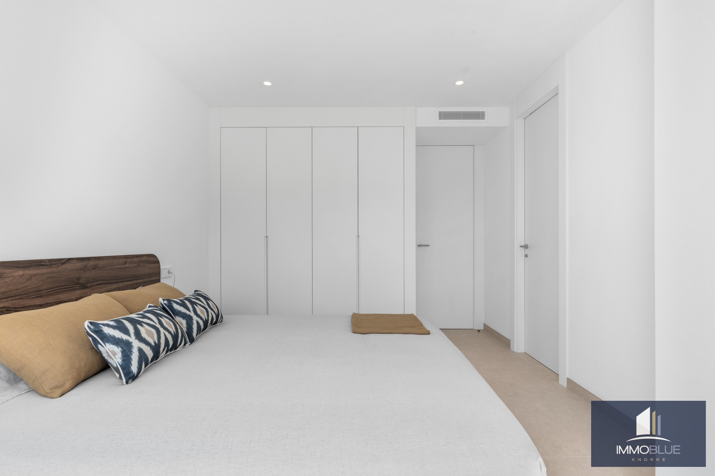 Designvilla met zicht op zee. 