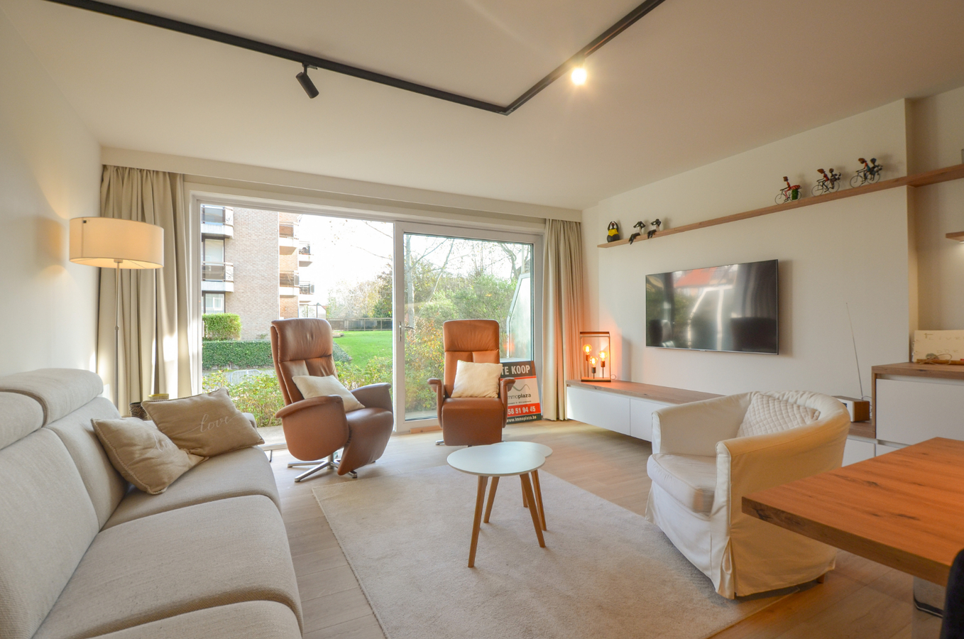 Appartement au rez-de-chaussée avec terasse ensolleilée dans la résidence 'Sunset II' ! 