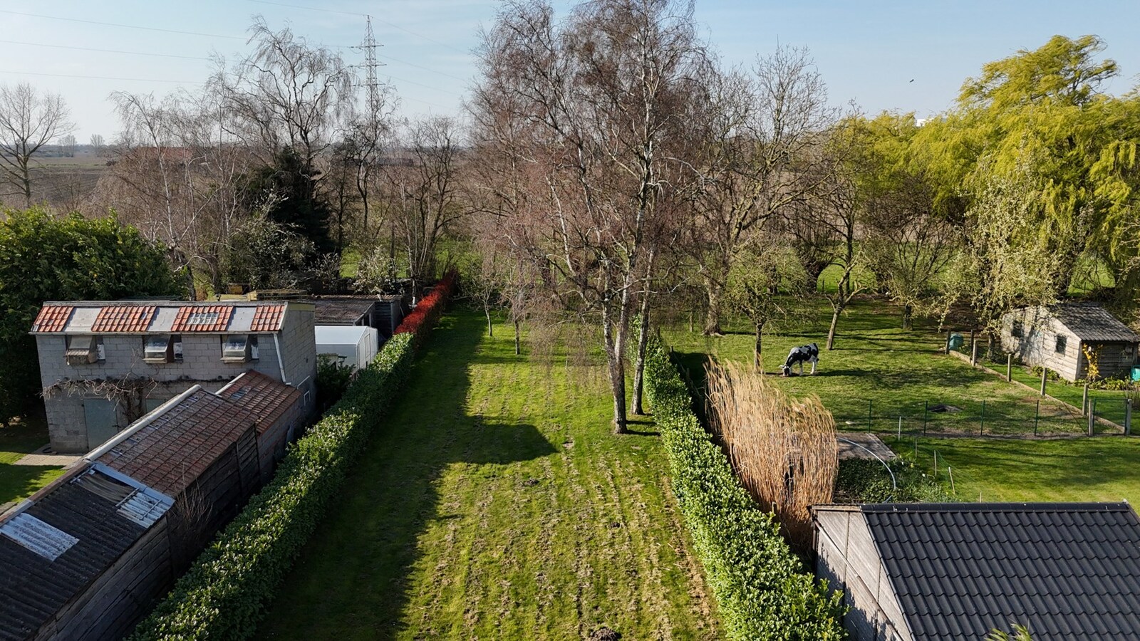 Instapklare open bebouwing op ruim perceel (1.426 m²) in rustige straat 