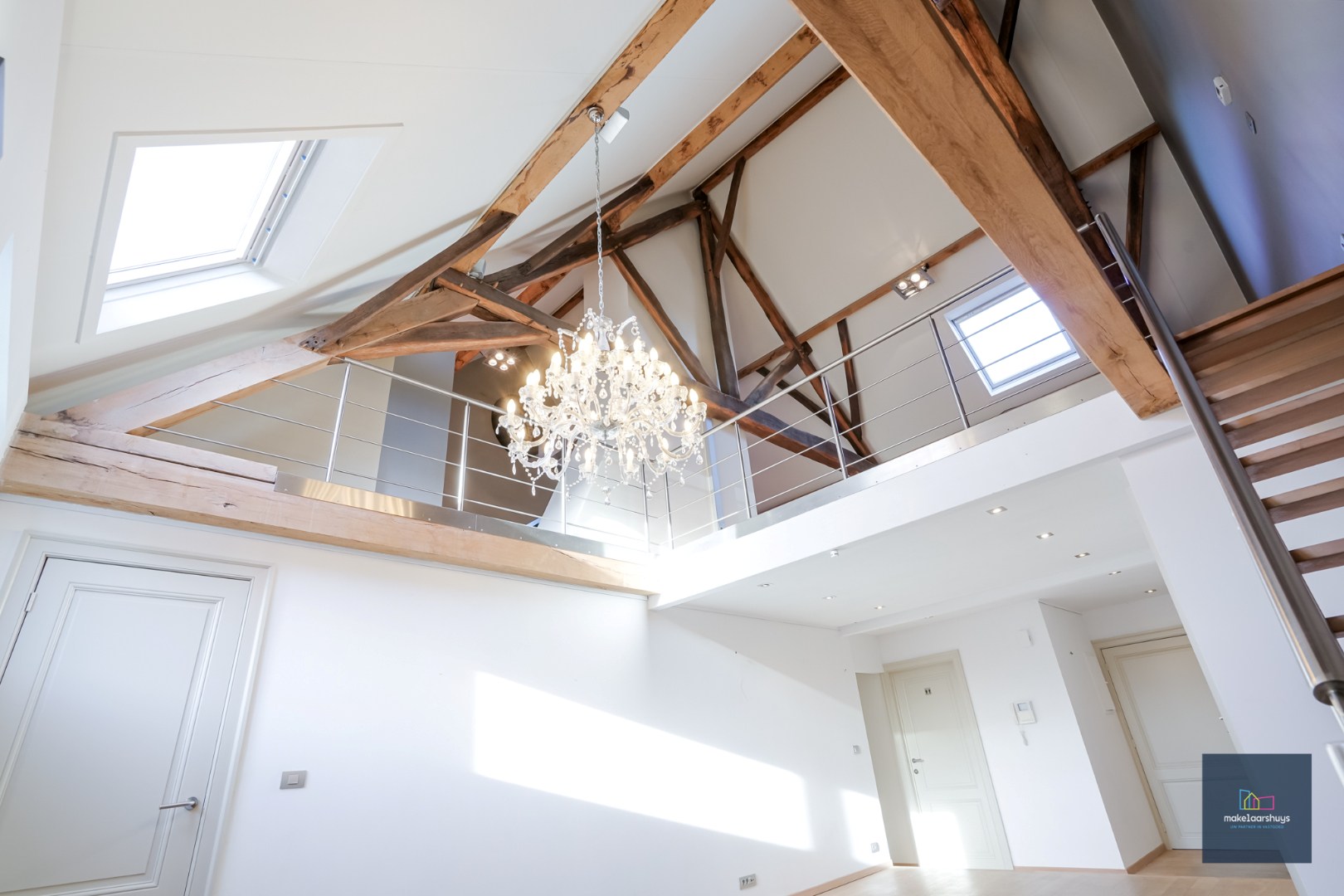 VERHUURD NSCHRIJVEN via de site ; Stijlvolle duplex in de hist. stadskern 