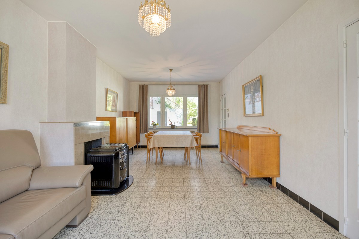 Half open bebouwing met 3 slaapkamers, zuid/west georiënteerd tuin op super ligging in Kessel-Lo! 