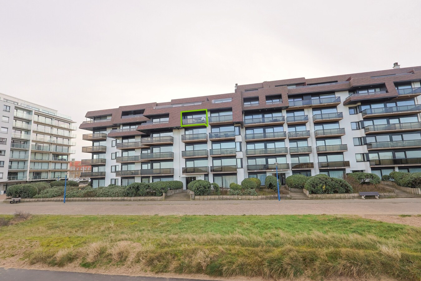 Ruime studio met prachtig zeezicht in de Res. Plaza I 