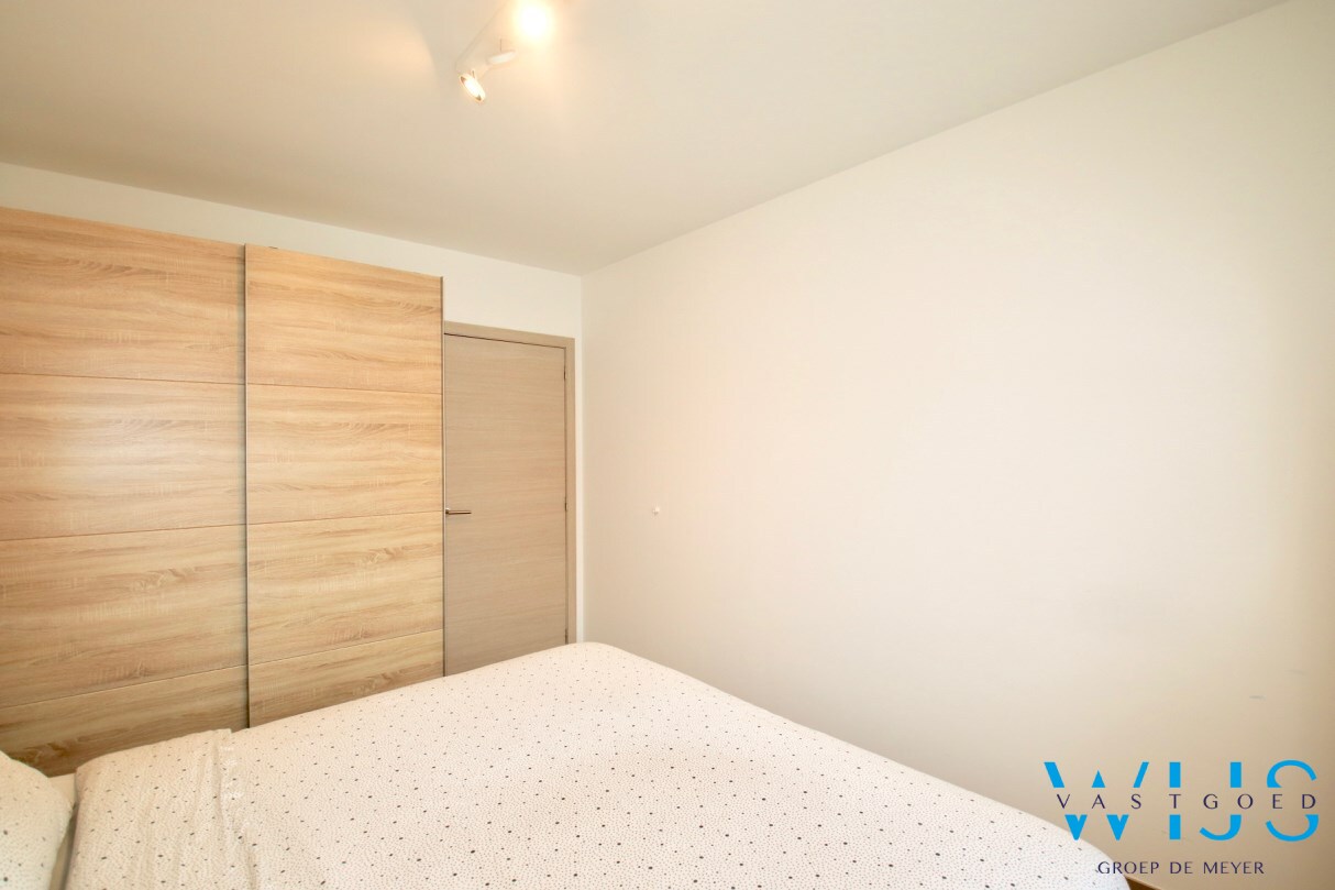 Energiezuinig GELIJKVLOERS appartement in hartje Kluizen ! 