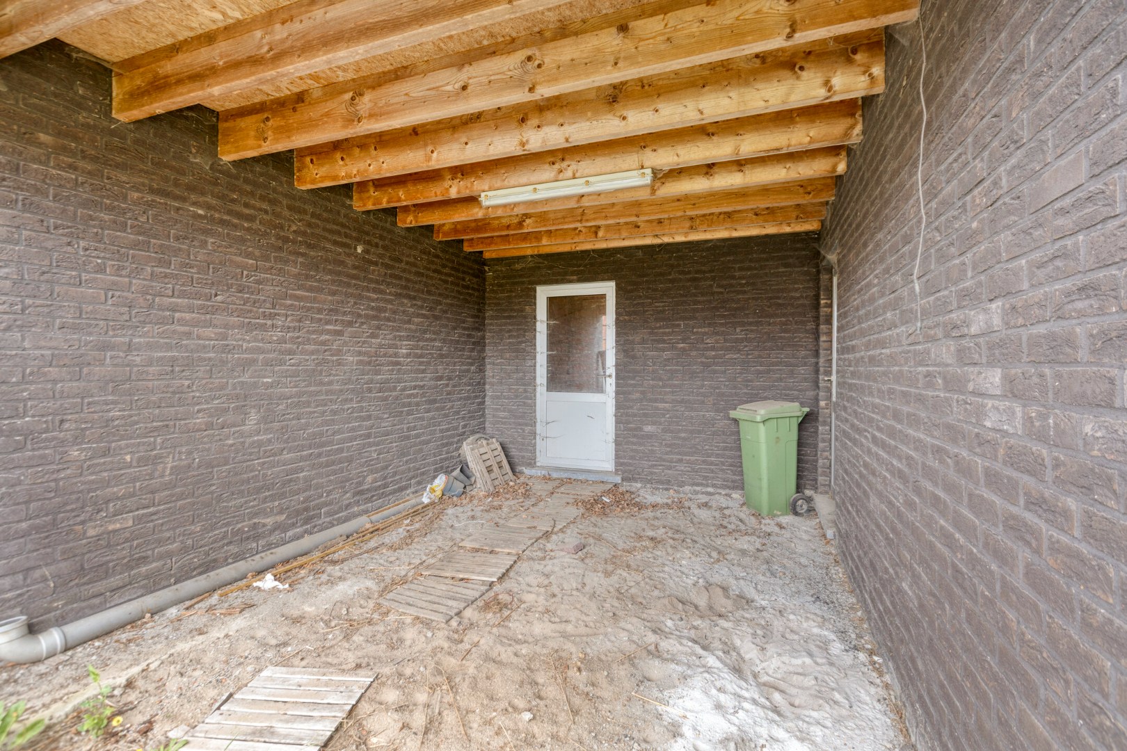 Unieke woning met 3 slpk. op een ruim perceel in Geel-centrum 