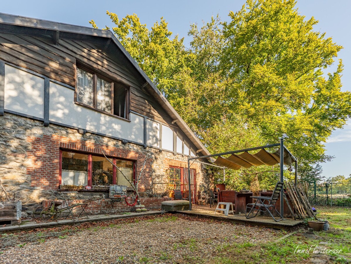 Rustig gelegen woning met renovatiepotentieel op ca. 40 are in Beverlo 