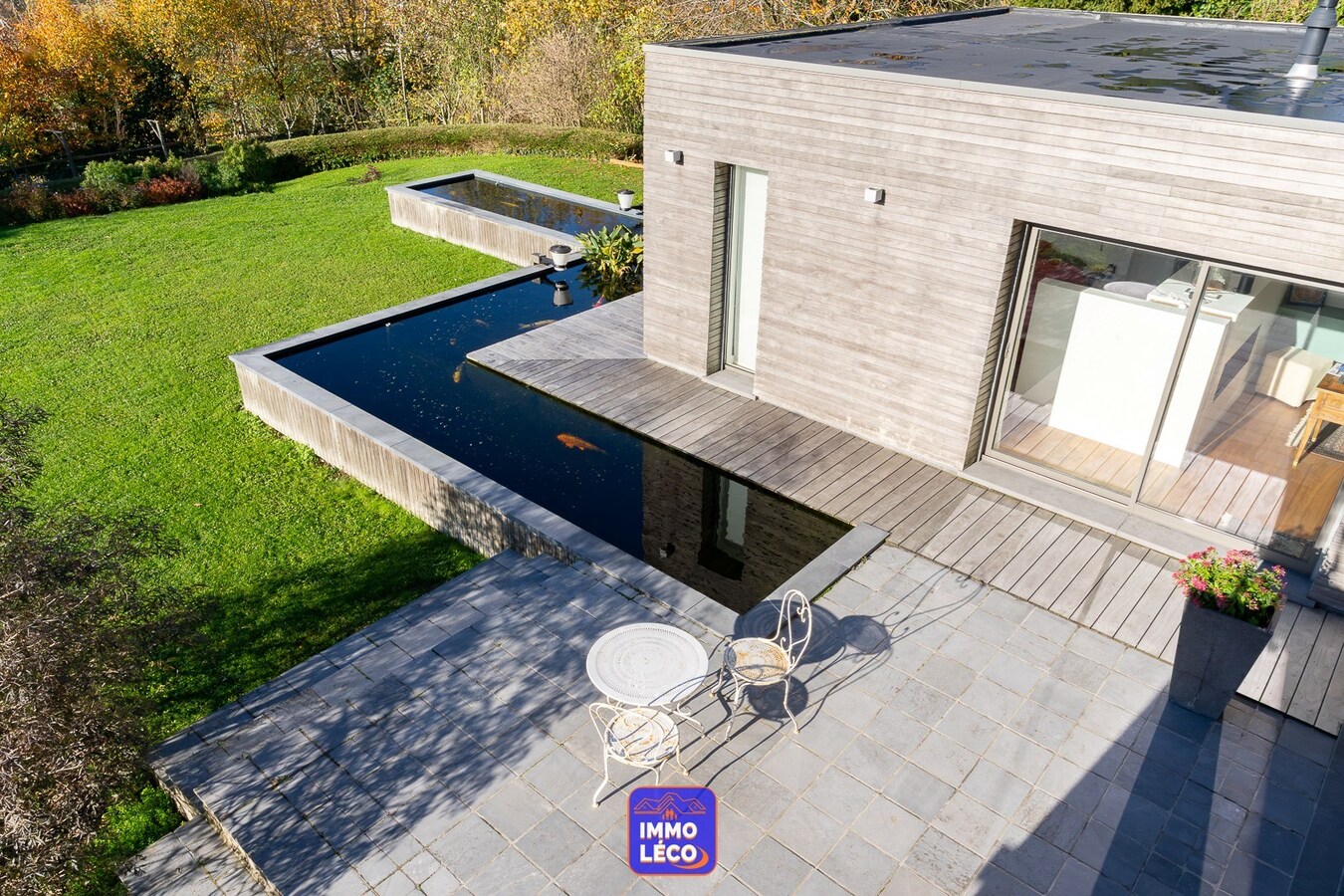 Propriété de prestige au Bois Fichaux avec dépendance, érigée sur 1899m² ! Vue imprenable ! 