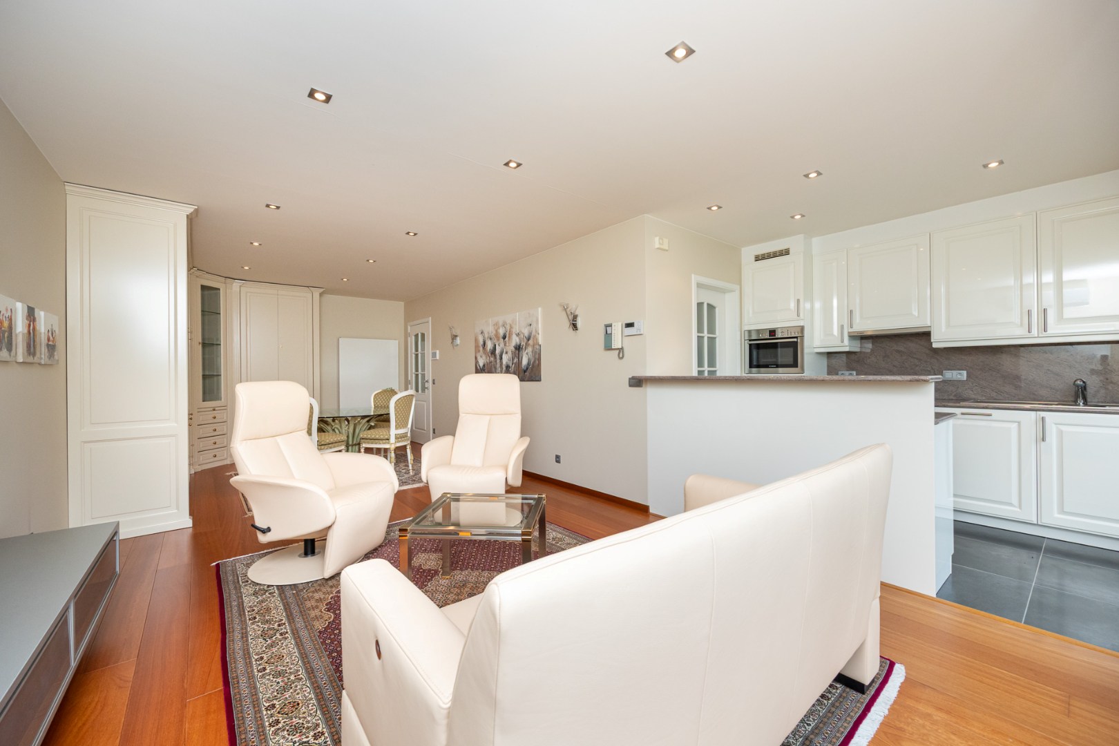 Appartement met terras en garagebox 