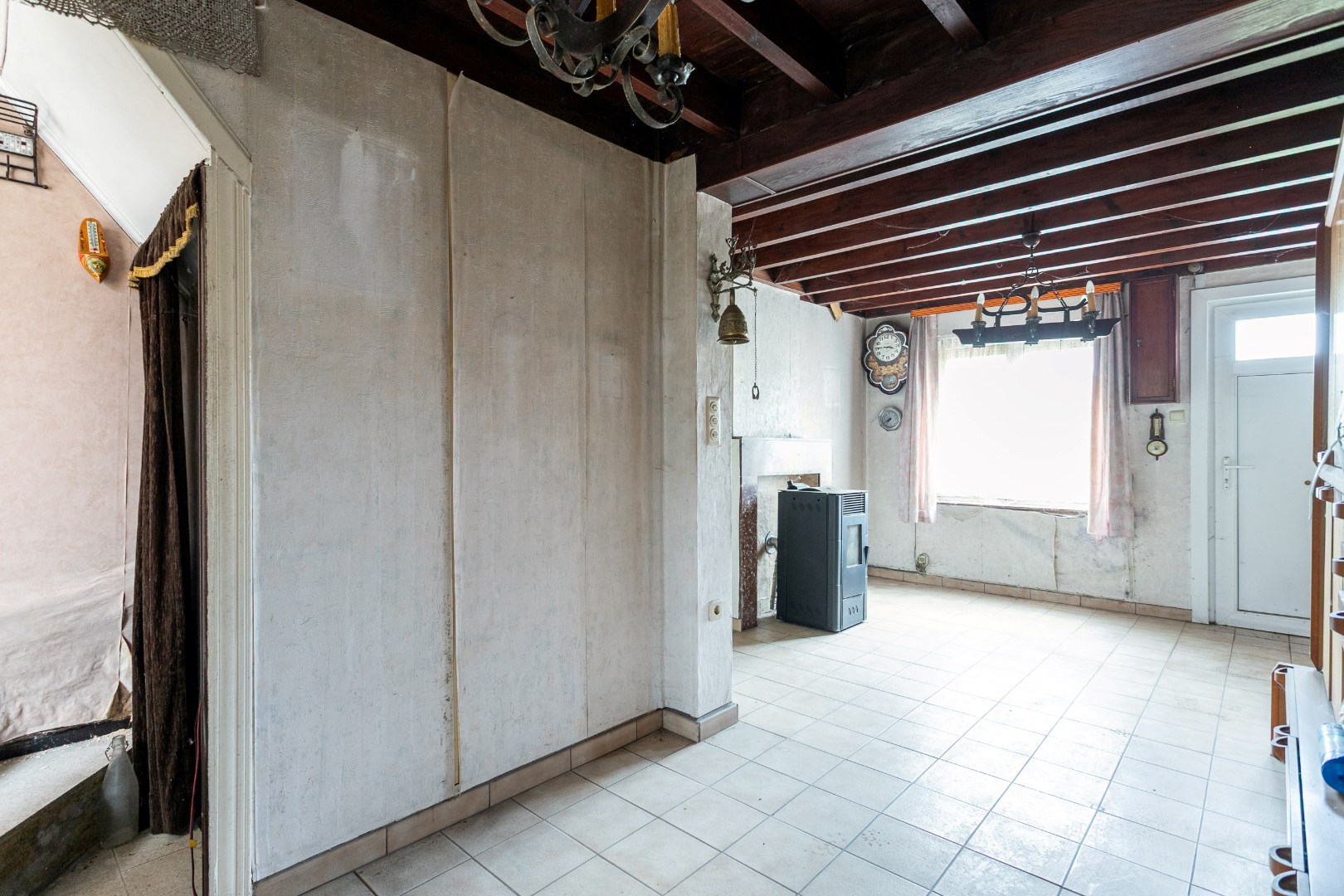 Unieke eigendom met twee woningen op een ruim perceel van 3.130 m² te Galmaarden 