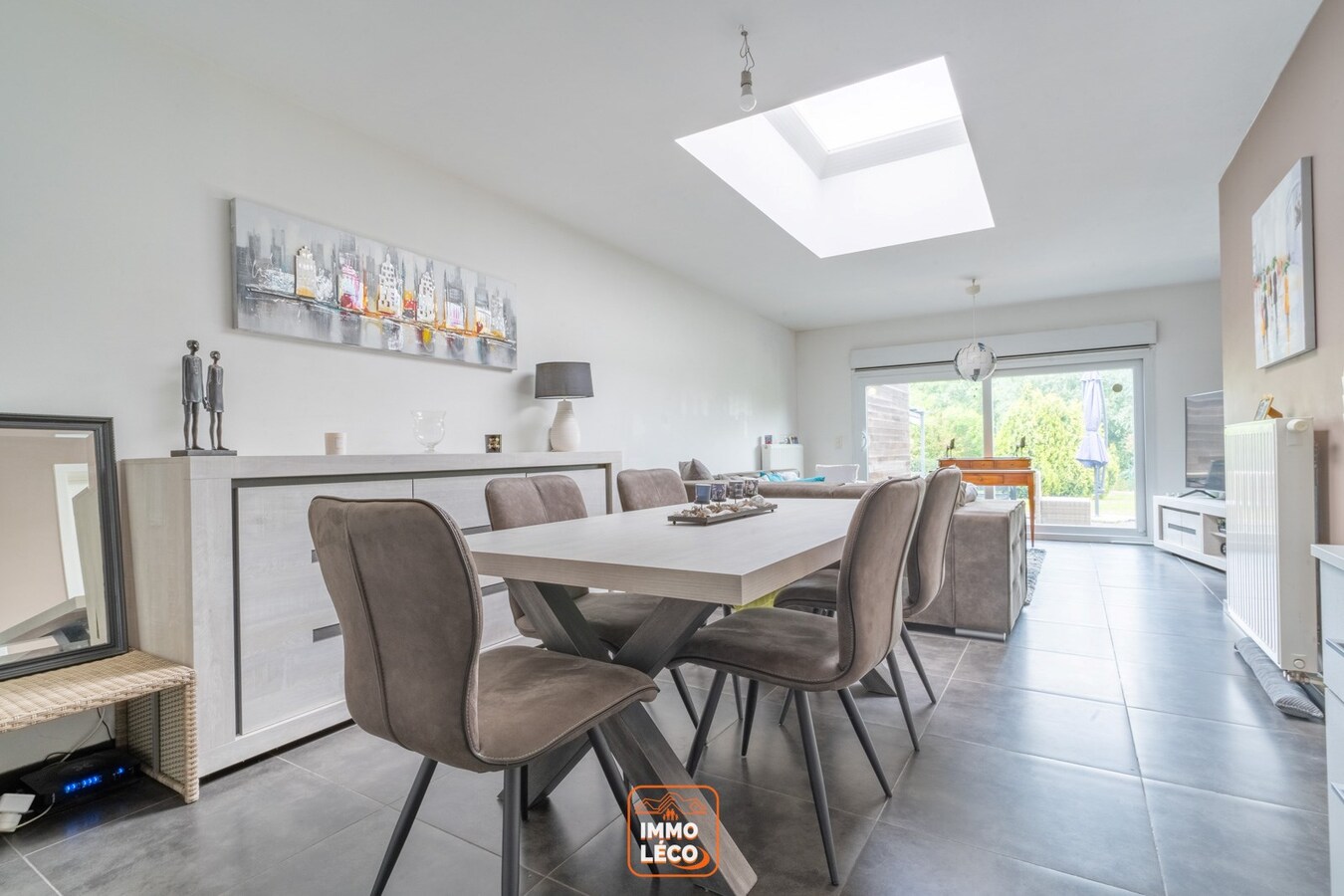 Appartement rez-de-chaussée 2 chambres, grand jardin et parking couvert privatif ! 