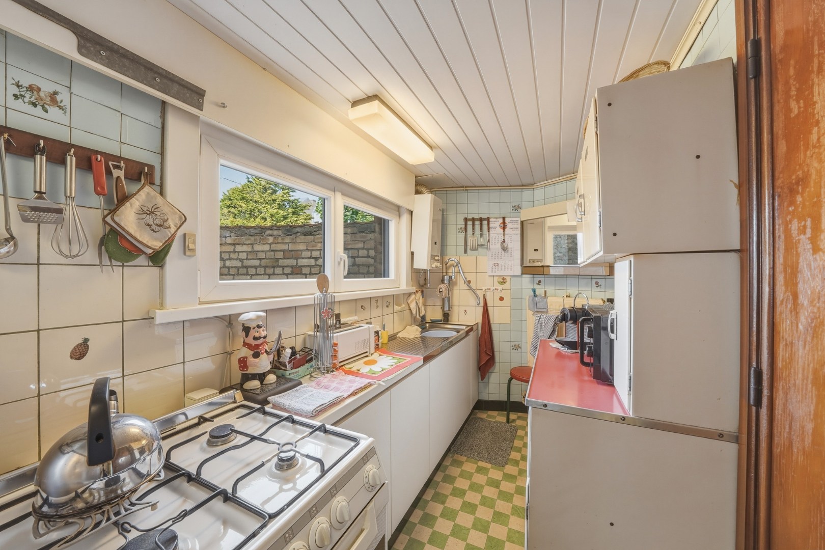 Ruime woning met garage en veel mogelijkheden te Mariakerke (Oostende) 
