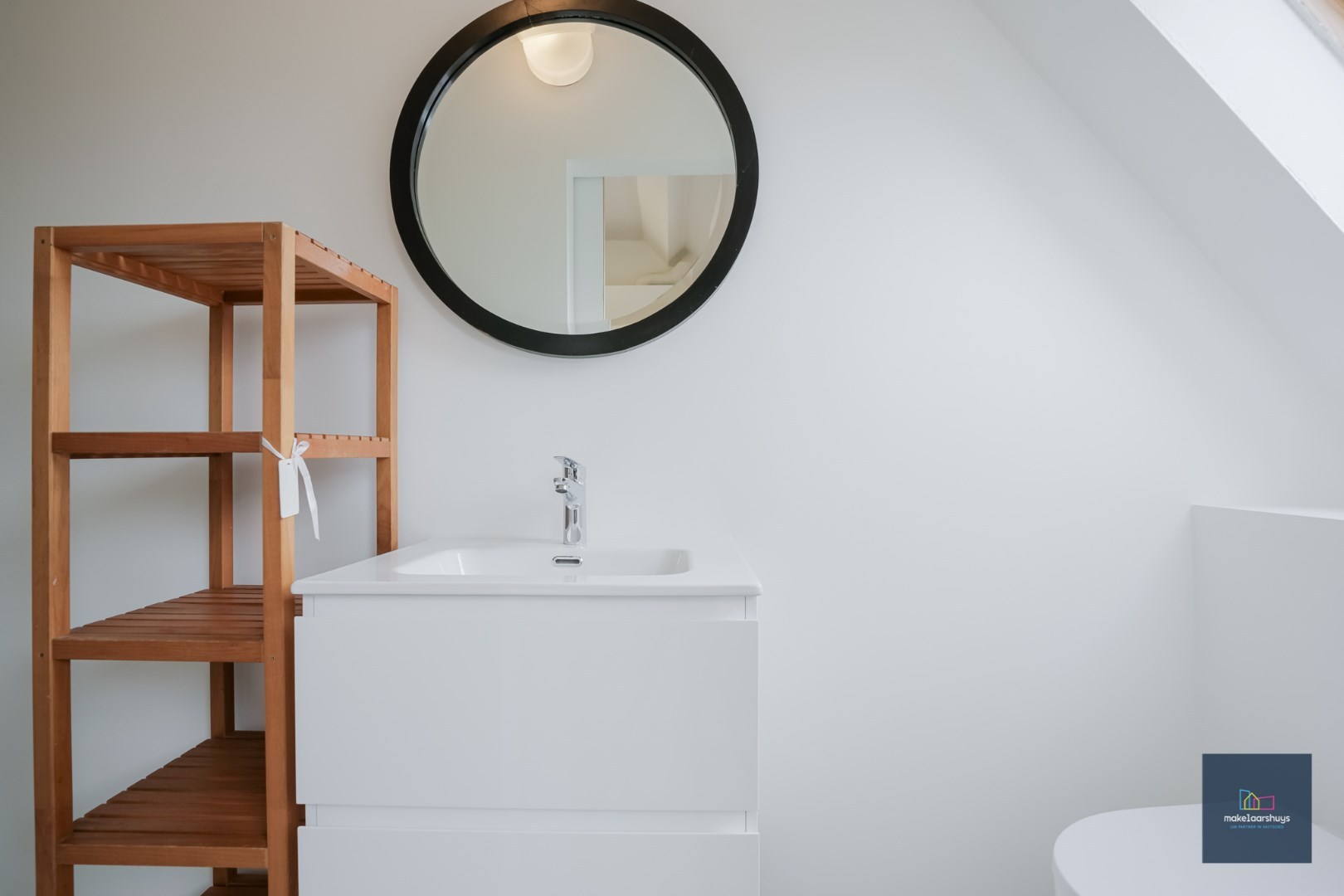 VERHUURD Rustig gelegen dakappartement nabij het centrum van Gentbrugge 