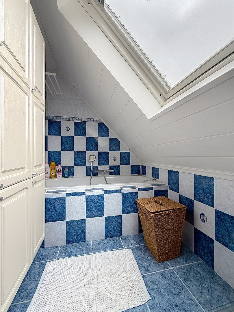 Magnifique villa avec jardin et garage à Ostende, 4 chambres, année de construction 1991. 
