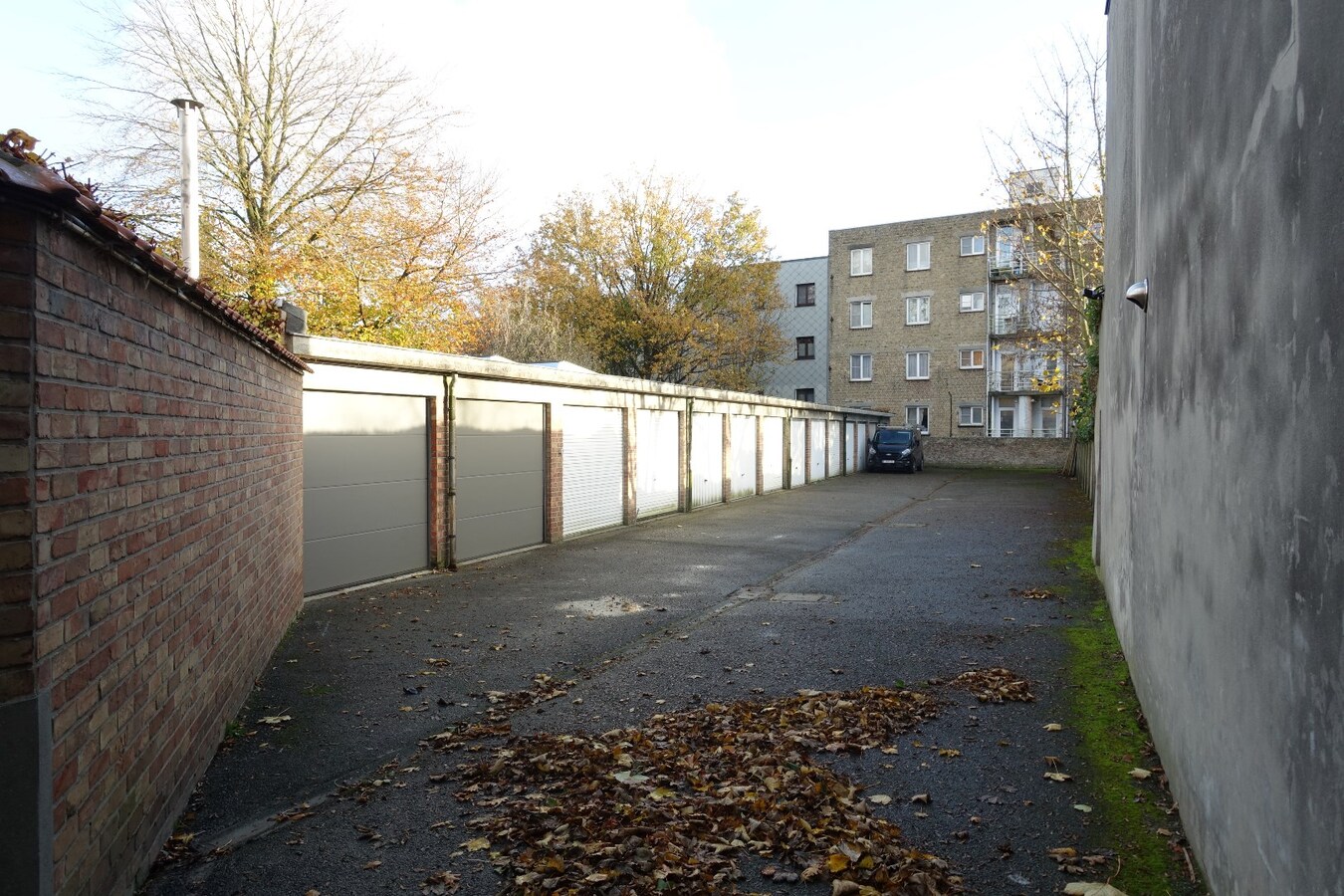 Goed gelegen garagebox te Gistel 