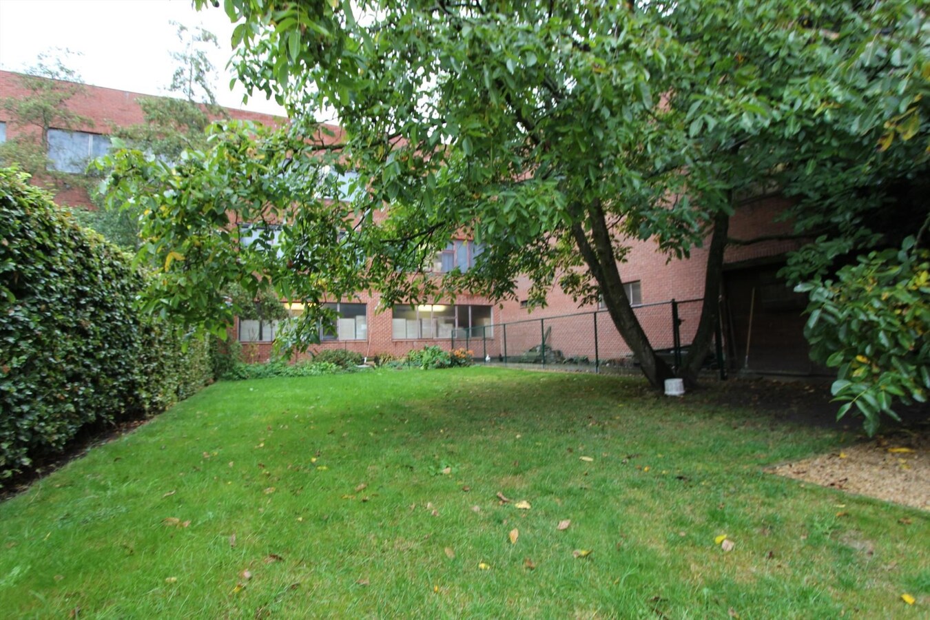 Te huur Handzame: woning met 4 slaapkamers en garage 