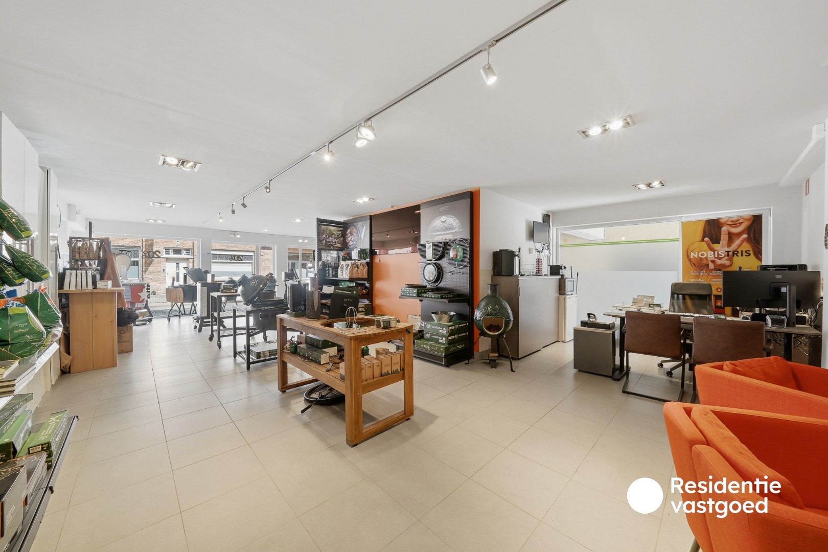 Handelszaak met commerciële mogelijkheden in Ettelgem 