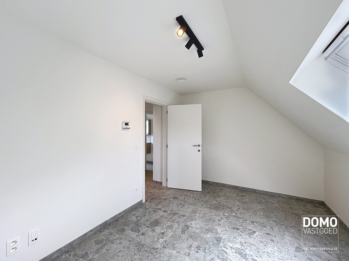 RUIM EN ENERGIEZUINIG DUPLEXAPPARTEMENT IN HEUSDEN-ZOLDER 