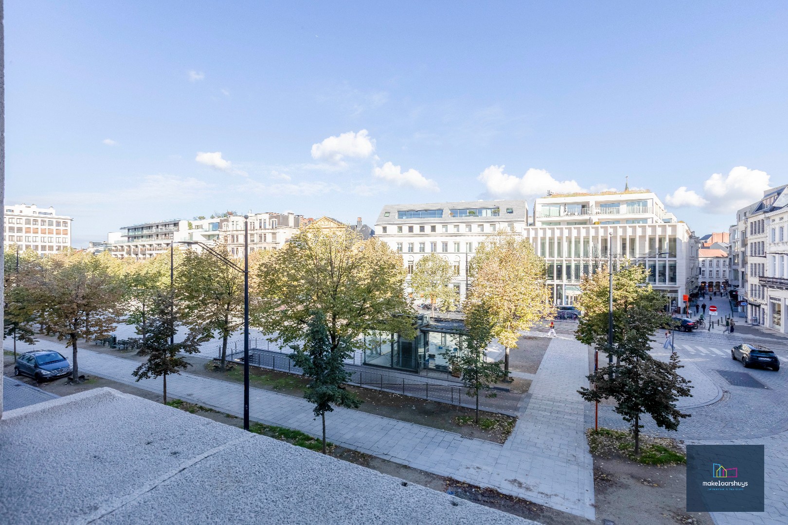 Luxueus duplex appartement   te Kouterhof met 2 slaapkamers , terras en  garageplaats 