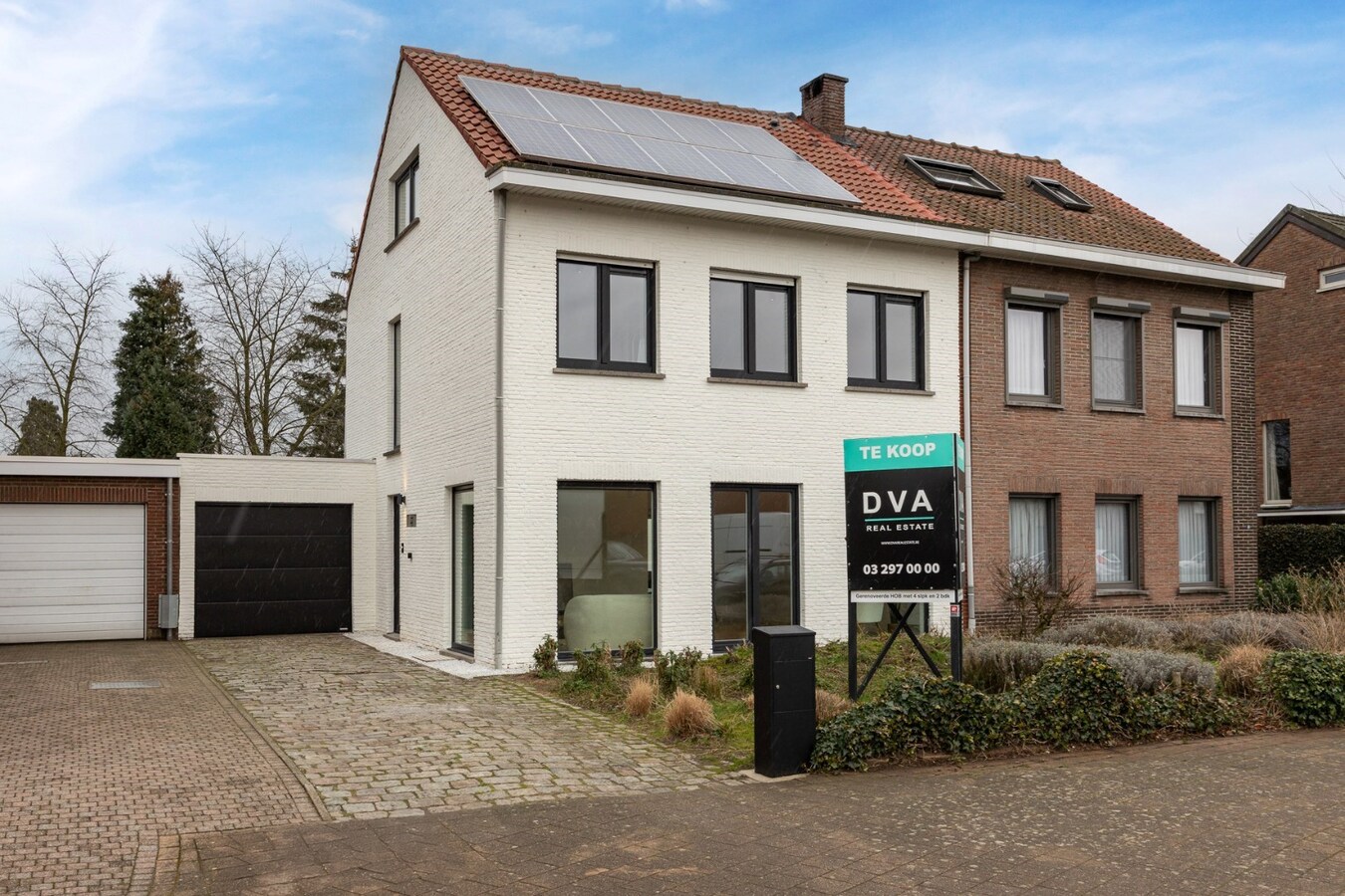 Volledig gerenoveerde HOB op een toplocatie te Kapellen! 