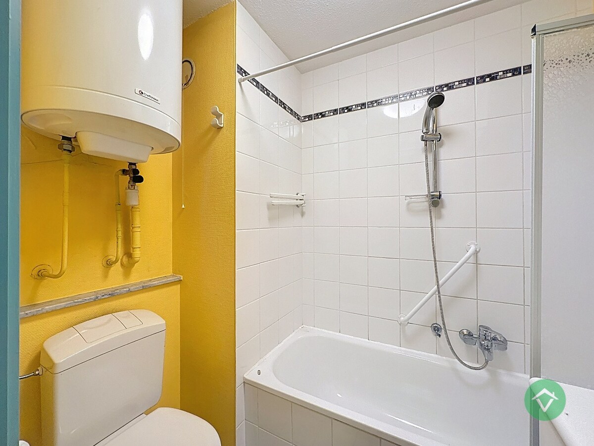 Lichtrijk 2-slaapkamerappartement op topligging op 100m van de zeedijk in Sint-Idesbald 