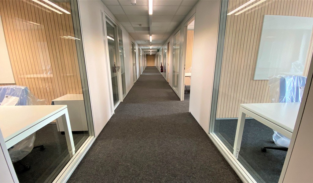 Volledig vernieuwde kantoren te huur in Zwijnaarde