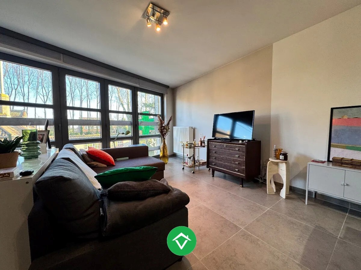 Prachtig appartement met 2 slaapkamers garage en groot terras te Leke 