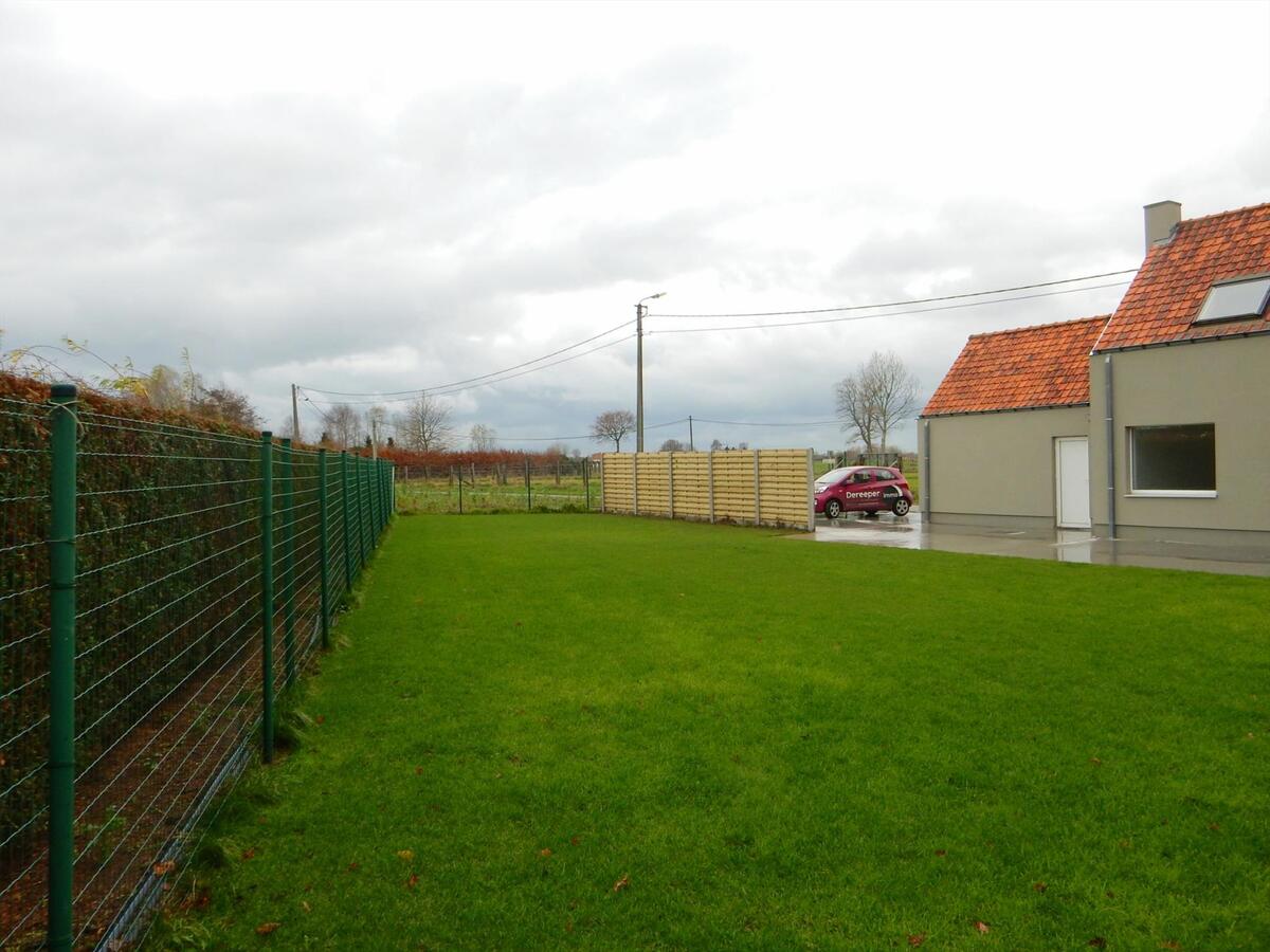 Ruime opgeknapte woning te Jabbeke 