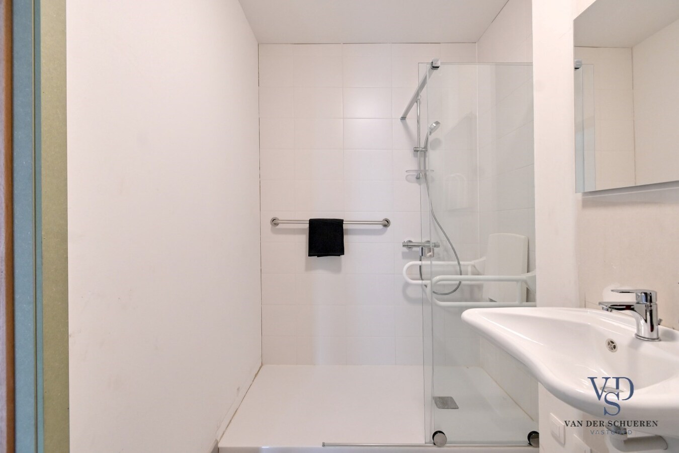 Gelijkvloers appartement met 2 terrassen. 