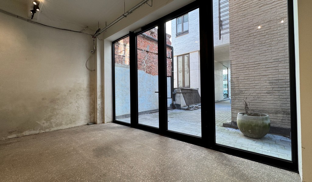 Vernieuwde kantoren te huur vlakbij Eilandje in Antwerpen