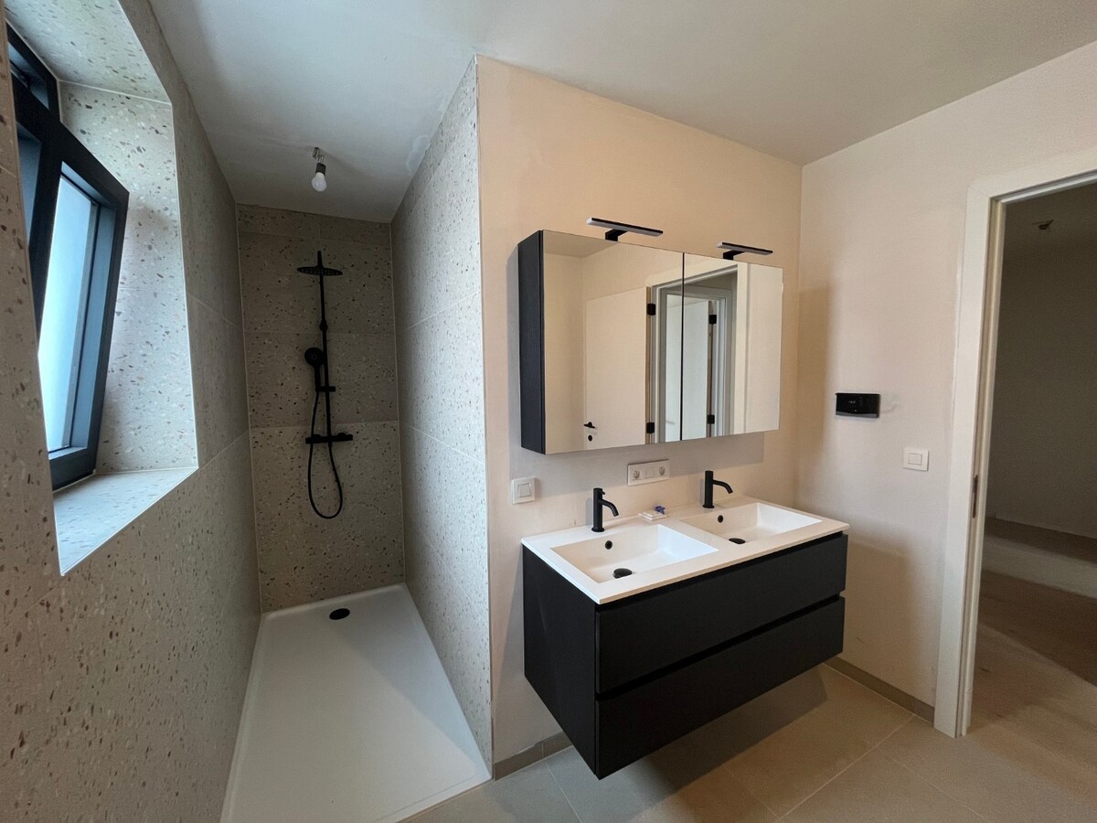 Nieuwbouwwoning in hoevestijl 