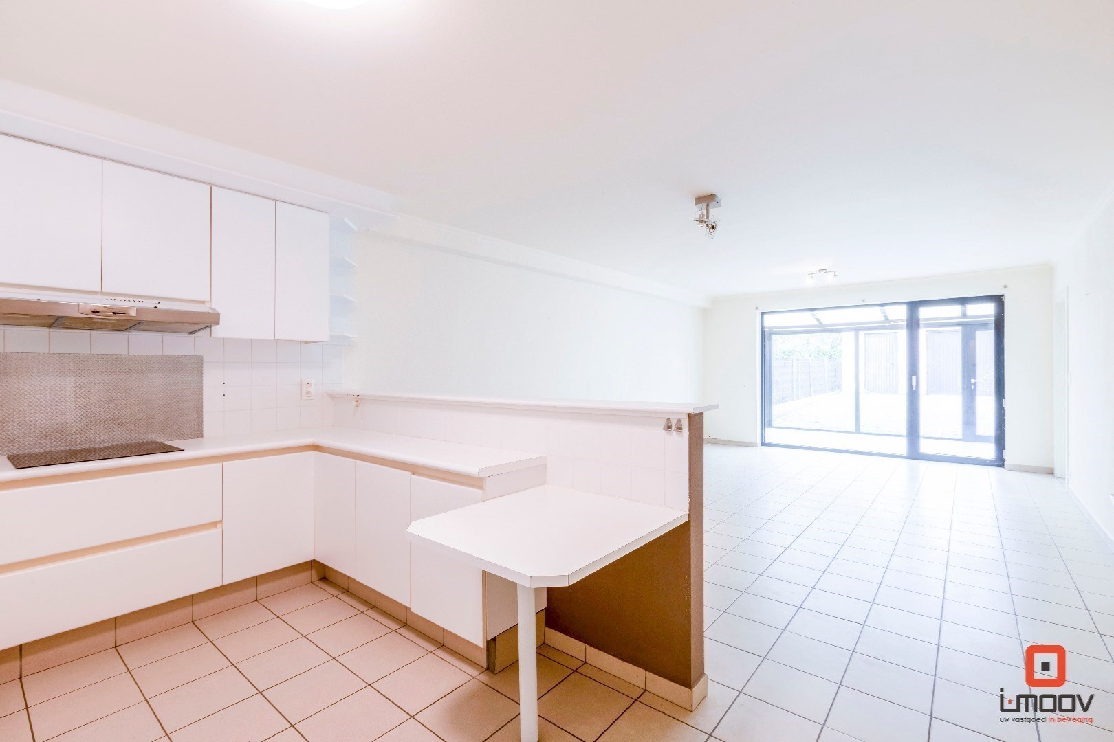 Zichtlocatie als handelspand of kantoorruimte met potentieel! 