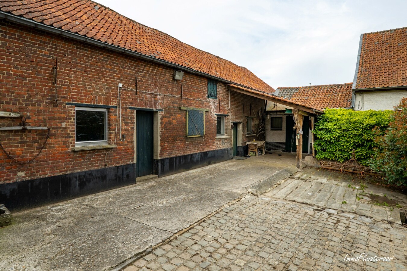 Property for sale in Roosdaal