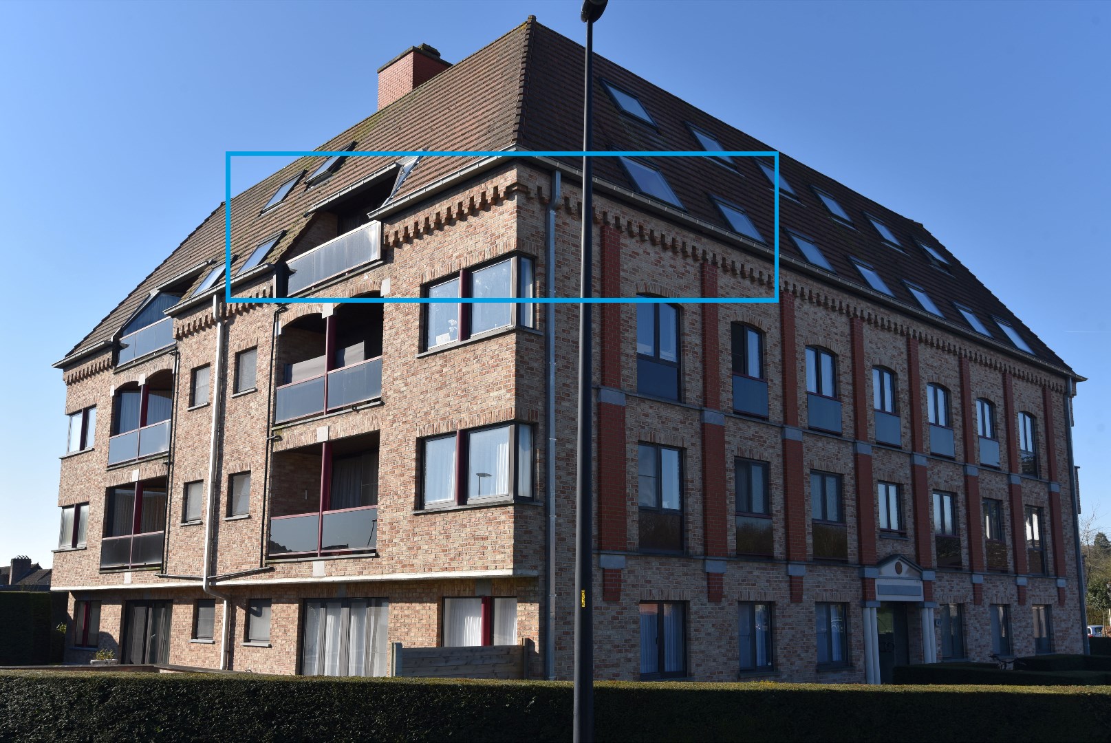 Op te frissen appartement met 2 slpks nabij centrum Maldegem 