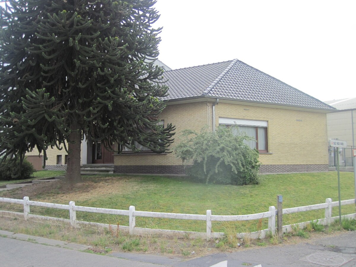 Goed gelegen woning met tuin. 