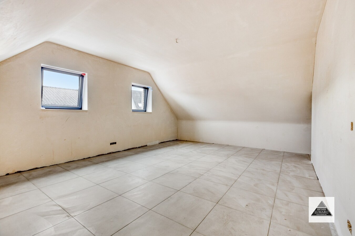 Nieuwbouw woning met 4 slaapkamers 