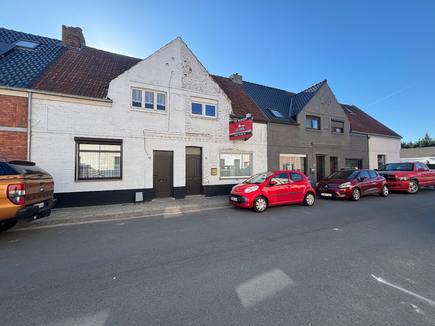 Te renoveren woning met 2 ruime slaapkamers in Mol 