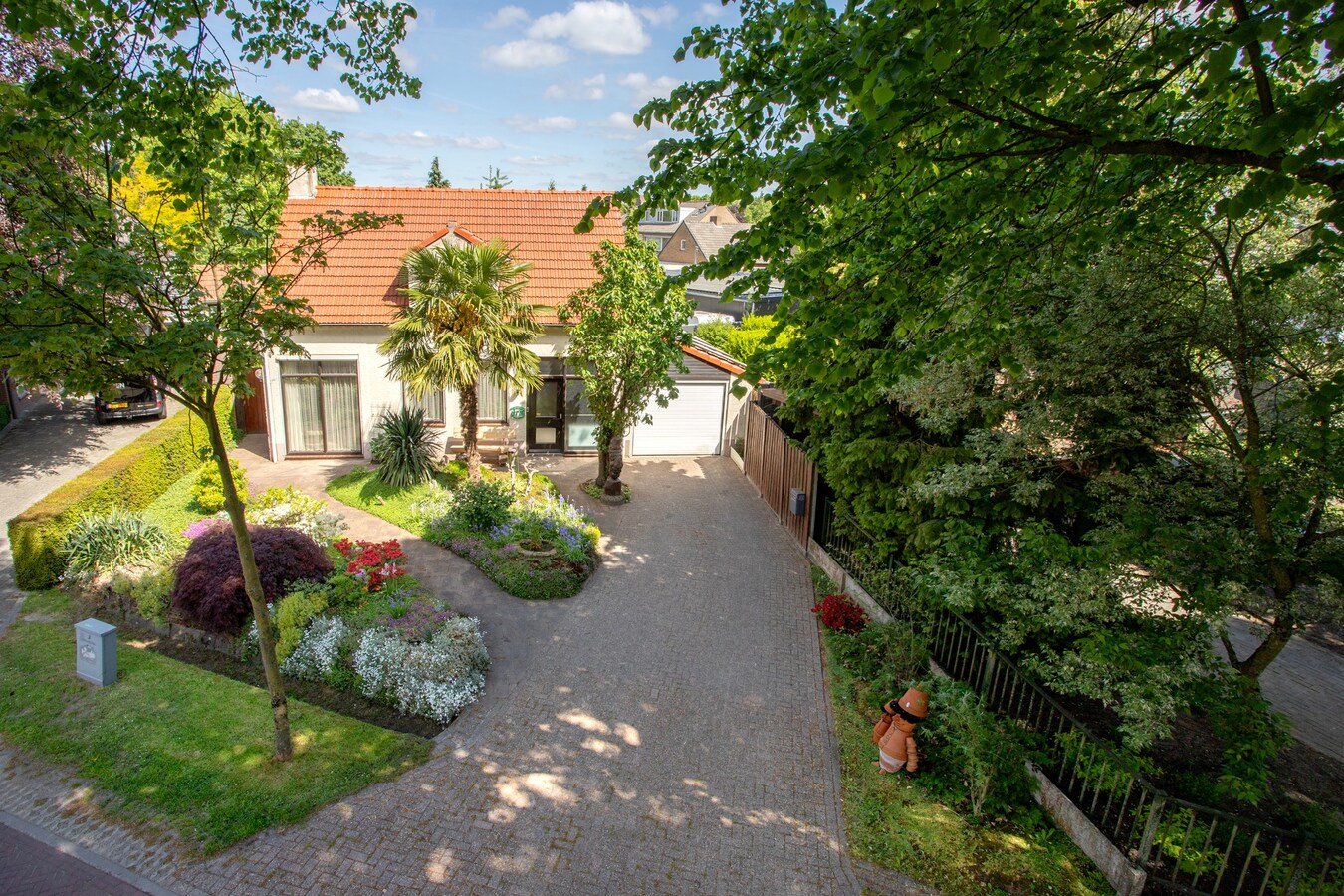 Vrijstaande woning met karakter, ruimte en een verrassende buitenruimte. 