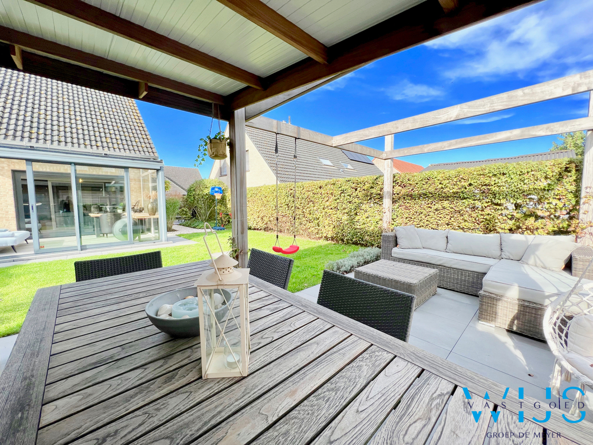 Instapklaar woonhuis in een rustige woonwijk te EEKLO ! 