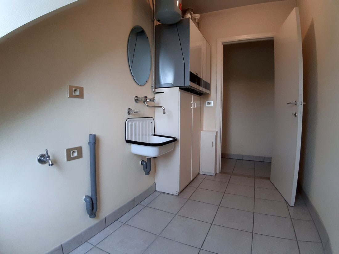 Ruim appartement op de 2de verdieping te Achel 