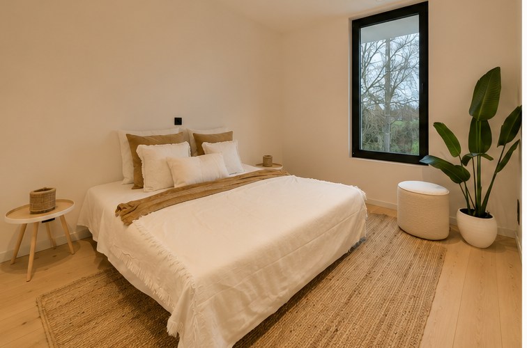 Ruime afgewerkte nieuwbouwwoning met landelijk zicht! 