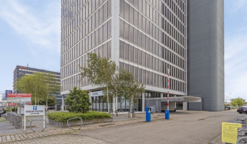 Vernieuwde kantoren te huur in Ahlers Building te Antwerpen