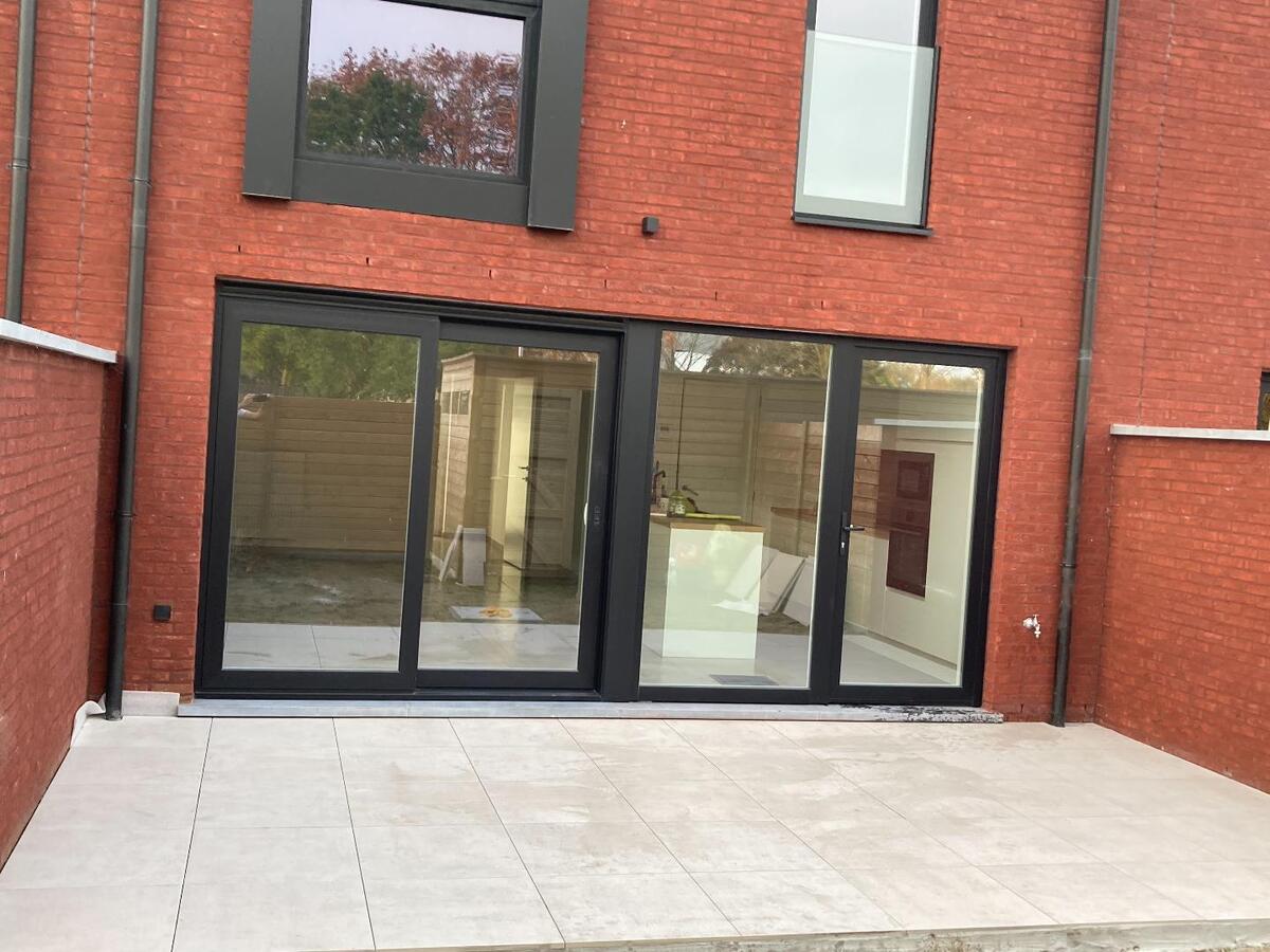 Nieuwbouwwoning met 4 slaapkamers te Ingelmunster 